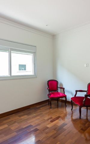 Casa de condomínio à venda com 490m², 4 quartos e 6 vagasSuíte 2 