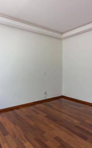 Casa de condomínio à venda com 490m², 4 quartos e 6 vagasSuíte 3