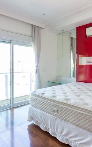 Casa de condomínio à venda com 490m², 4 quartos e 6 vagasSuíte 1