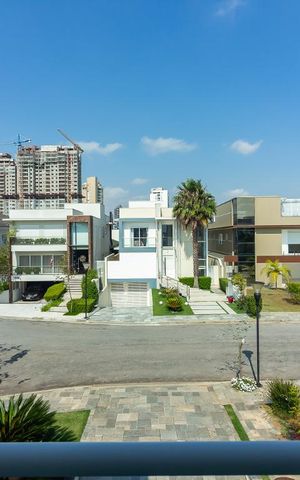 Casa de condomínio à venda com 490m², 4 quartos e 6 vagasVista 