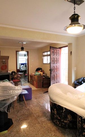 Casa à venda com 285m², 4 quartos e 2 vagasSalão de festas 