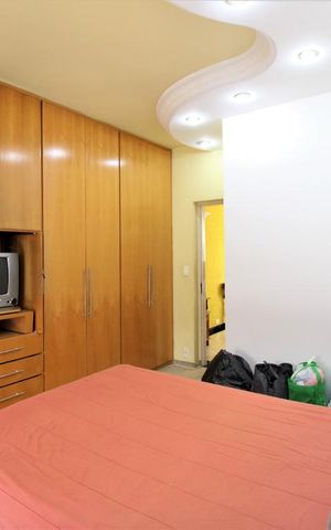 Casa à venda com 285m², 4 quartos e 2 vagasSuíte 