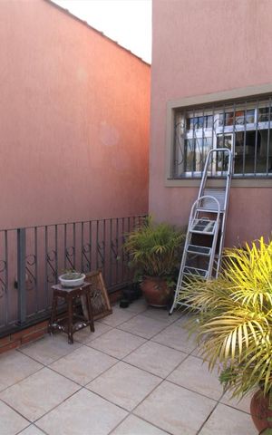 Casa à venda com 285m², 4 quartos e 2 vagasTerraço da cozinha 