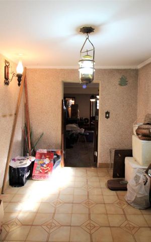 Casa à venda com 285m², 4 quartos e 2 vagasAdega 