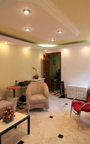 Casa à venda com 285m², 4 quartos e 2 vagasSala 