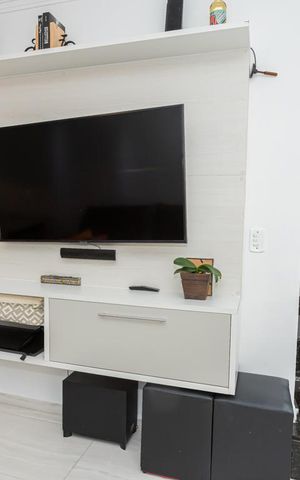 Casa de condomínio à venda com 100m², 3 quartos e 2 vagas Casa de condomínio à venda com 100m², 3 quartos e 2 vagasSala e cozinha integradas