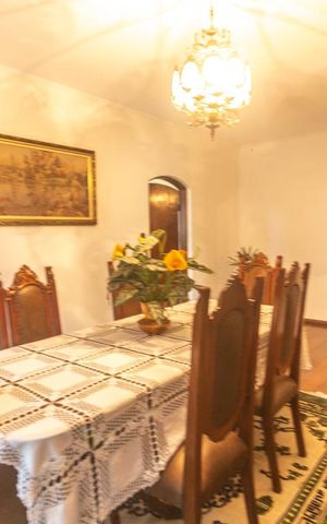 Casa para alugar com 530m², 4 quartos e 8 vagasSala de jantar 01