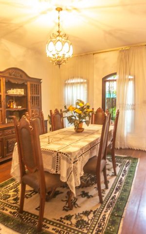 Casa para alugar com 530m², 4 quartos e 8 vagasSala de jantar 01