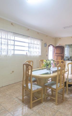 Casa para alugar com 530m², 4 quartos e 8 vagasSala de jantar 02