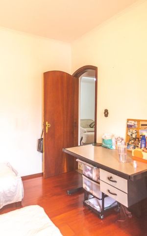 Casa para alugar com 530m², 4 quartos e 8 vagasQuarto 01