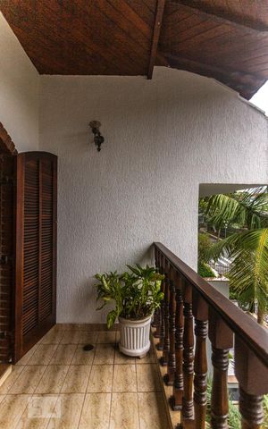 Casa para alugar com 530m², 4 quartos e 8 vagasVaranda