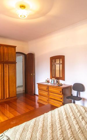 Casa para alugar com 530m², 4 quartos e 8 vagasQuarto 02