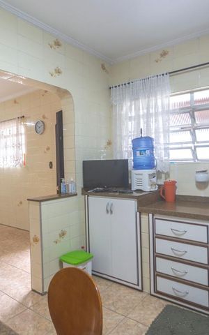 Casa para alugar com 530m², 4 quartos e 8 vagasCozinha