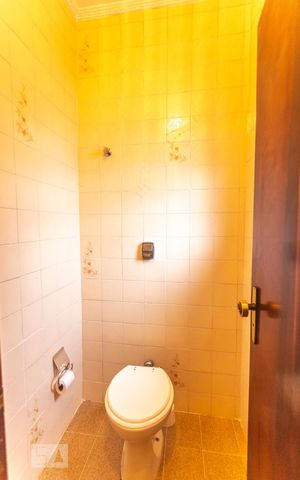 Casa para alugar com 530m², 4 quartos e 8 vagasLavabo