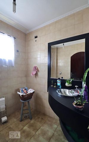 Casa à venda com 401m², 4 quartos e 3 vagasLavabo
