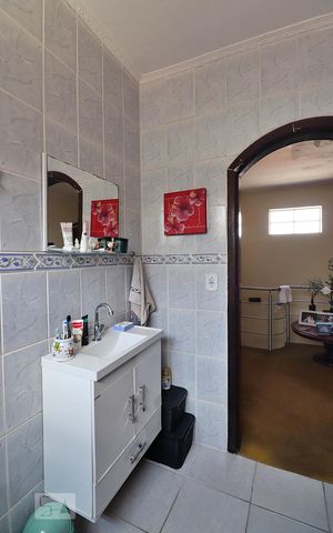 Casa à venda com 401m², 4 quartos e 3 vagasBanheiro Social
