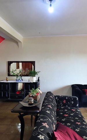 Casa à venda com 401m², 4 quartos e 3 vagasSala