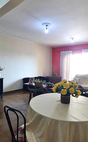 Casa à venda com 401m², 4 quartos e 3 vagasSala