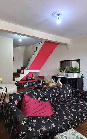 Casa à venda com 401m², 4 quartos e 3 vagasSala
