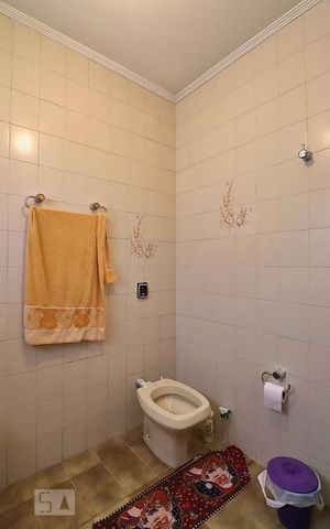 Casa à venda com 401m², 4 quartos e 3 vagasBanheiro da Suíte 1