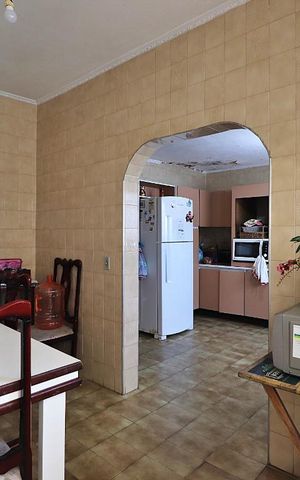 Casa à venda com 401m², 4 quartos e 3 vagasCopa