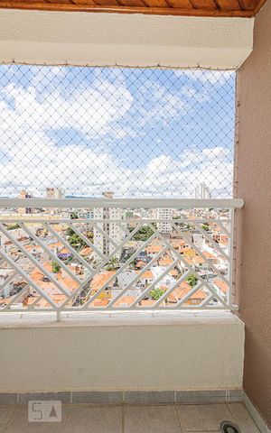 Apartamento à venda com 84m², 3 quartos e 2 vagas Apartamento à venda com 84m², 3 quartos e 2 vagasVaranda