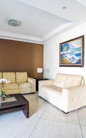 Apartamento à venda com 84m², 3 quartos e 2 vagas Apartamento à venda com 84m², 3 quartos e 2 vagasHall de Entrada