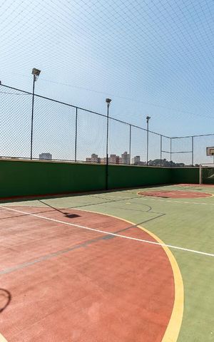Apartamento à venda com 84m², 3 quartos e 2 vagas Apartamento à venda com 84m², 3 quartos e 2 vagasÁrea Comum - Quadra