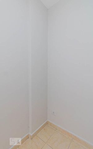 Apartamento à venda com 84m², 3 quartos e 2 vagas Apartamento à venda com 84m², 3 quartos e 2 vagasQuarto de Serviço