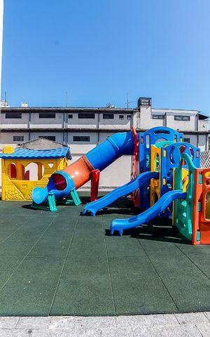 Apartamento à venda com 84m², 3 quartos e 2 vagas Apartamento à venda com 84m², 3 quartos e 2 vagasÁrea Comum - Playground