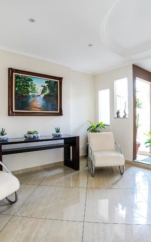 Apartamento à venda com 84m², 3 quartos e 2 vagas Apartamento à venda com 84m², 3 quartos e 2 vagasHall de Entrada