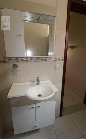 Casa à venda com 450m², 3 quartos e 4 vagasBanheiro - Quarto 3