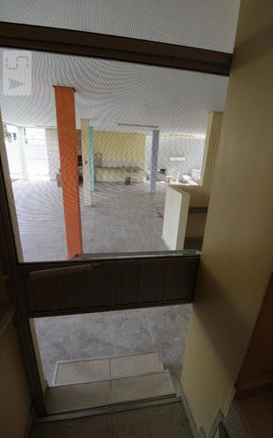 Casa à venda com 450m², 3 quartos e 4 vagasPiso inferior