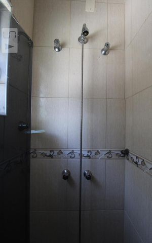 Casa à venda com 450m², 3 quartos e 4 vagasBanheiro - Quarto 3
