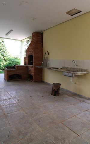 Casa à venda com 450m², 3 quartos e 4 vagasChurrasqueira