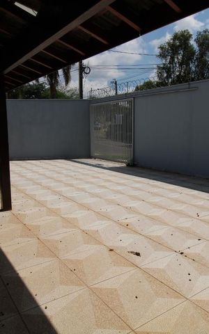 Casa à venda com 450m², 3 quartos e 4 vagasGaragem