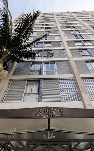 Apartamento à venda com 92m², 3 quartos e 1 vaga Apartamento à venda com 92m², 3 quartos e 1 vagaFachada