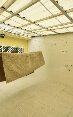 Casa à venda com 225m², 3 quartos e 3 vagasÁrea de serviço