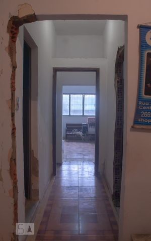 Casa para alugar com 60m², 2 quartos e 1 vaga Casa para alugar com 60m², 2 quartos e 1 vagaCorredor