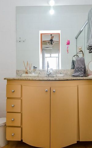 Casa à venda com 371m², 5 quartos e 3 vagas Casa à venda com 371m², 5 quartos e 3 vagasBanheiro da Suíte