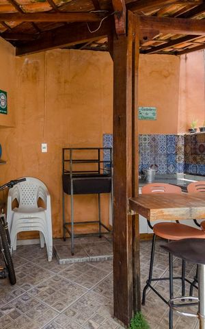 Casa à venda com 371m², 5 quartos e 3 vagas Casa à venda com 371m², 5 quartos e 3 vagasÁrea Externa
