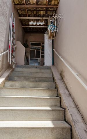Casa à venda com 371m², 5 quartos e 3 vagas Casa à venda com 371m², 5 quartos e 3 vagasÁrea Externa