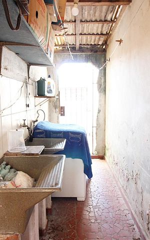 Casa à venda com 240m², 2 quartos e 1 vagaLavanderia