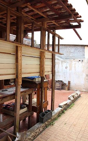 Casa à venda com 240m², 2 quartos e 1 vagaQuintal