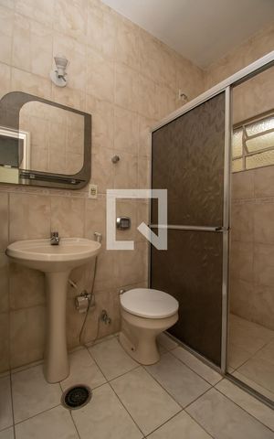 Apartamento à venda com 66m², 2 quartos e 2 vagas Apartamento à venda com 66m², 2 quartos e 2 vagasBanheiro