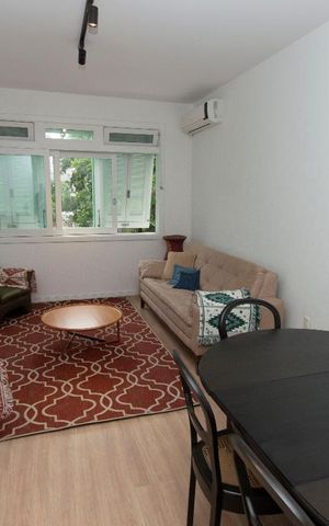 Apartamento à venda com 97m², 3 quartos e sem vaga Apartamento à venda com 97m², 3 quartos e sem vagaSala