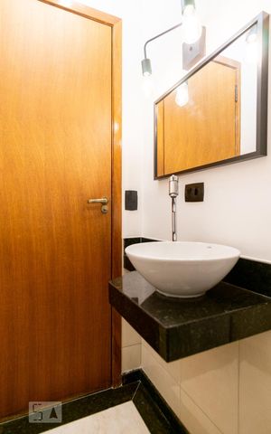 Casa para alugar com 200m², 3 quartos e 1 vaga Casa para alugar com 200m², 3 quartos e 1 vagaLavabo