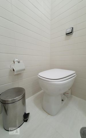 Apartamento à venda com 117m², 3 quartos e 1 vaga Apartamento à venda com 117m², 3 quartos e 1 vagaBanheiro Corredor