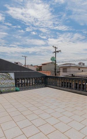 Casa à venda com 154m², 4 quartos e 3 vagas Casa à venda com 154m², 4 quartos e 3 vagasQuintal