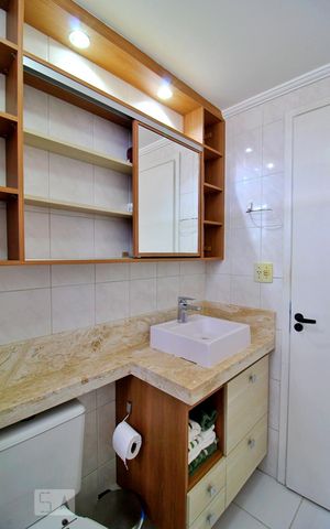 Apartamento para alugar com 60m², 2 quartos e 1 vagaBanheiro